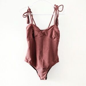 ACACIA Ulumalu Full Piece in Lip Stick Cord